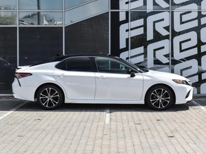 Седан Toyota Camry 2019 года, 2675000 рублей, Краснодар