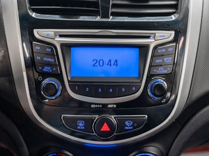 Хетчбэк Hyundai Solaris 2012 года, 860000 рублей, Красноярск