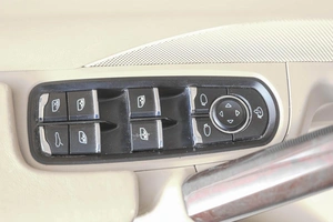 Внедорожник Porsche Cayenne 2011 года, 3219000 рублей, Кемерово