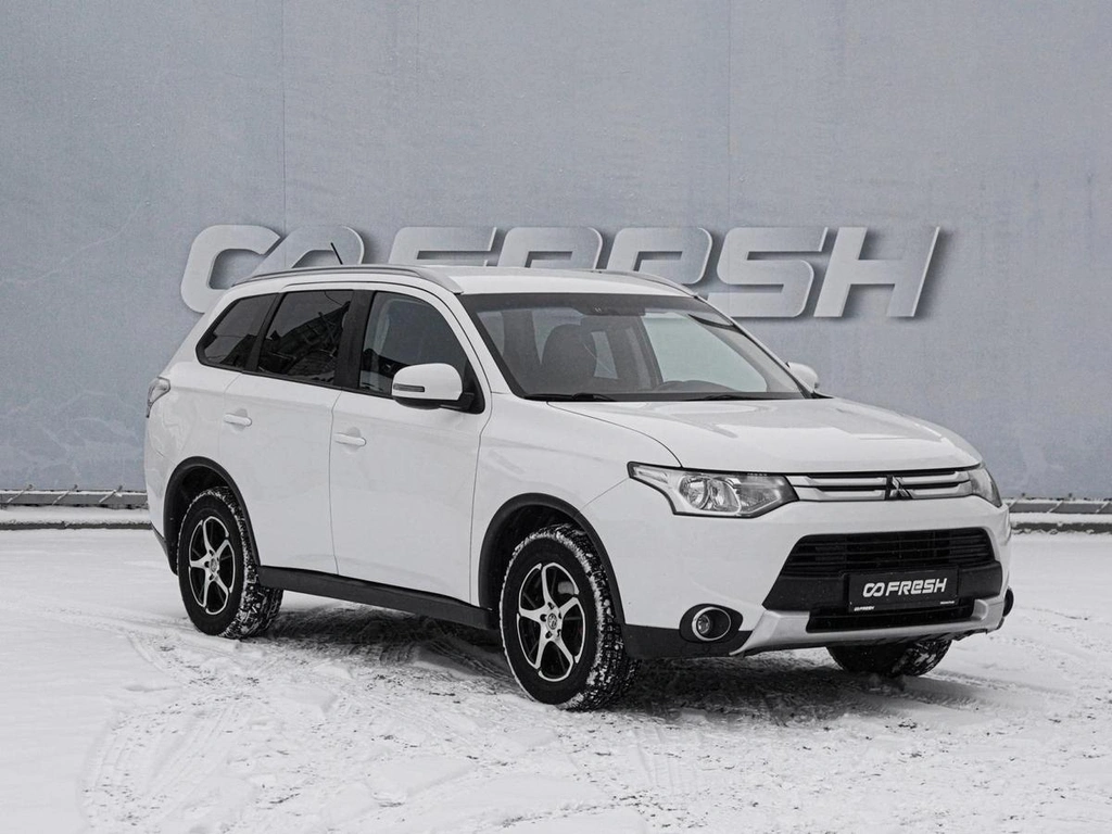 Внедорожник Mitsubishi Outlander 2014 года, 1650000 рублей, Волгоград
