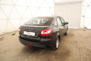 Лифтбек ВАЗ (LADA) Granta 2024 года, 925000 рублей, Обнинск