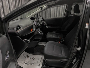 Минивэн Toyota Sienta 2016 года, 1370000 рублей, Красноярск