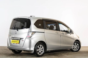 Минивэн Honda Freed 2012 года, 1159000 рублей, Тюмень