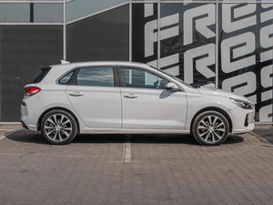Хетчбэк Hyundai i30 2017 года, 1600000 рублей, Краснодар