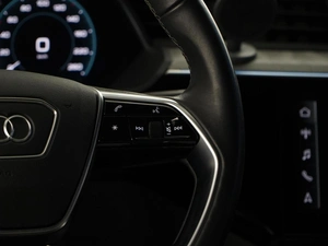 Внедорожник Audi e-tron 2021 года, 5547031 рублей, Москва