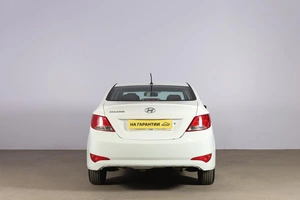 Седан Hyundai Solaris 2016 года, 799000 рублей, Новосибирск