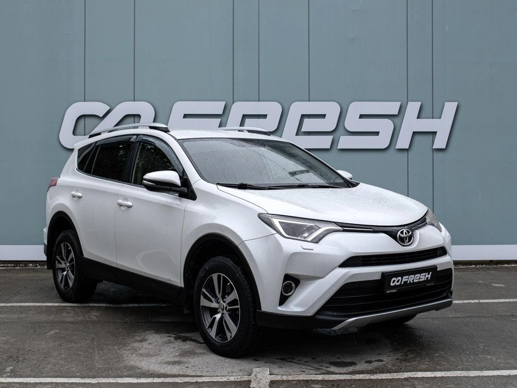 Внедорожник Toyota RAV4 2016 года, 2199000 рублей, Большой Сочи
