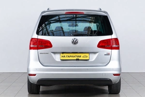 Минивэн Volkswagen Sharan 2012 года, 1369000 рублей, Челябинск
