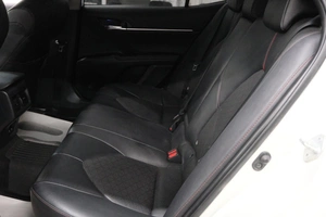 Седан Toyota Camry 2021 года, 2799000 рублей, Омск