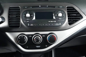 Хетчбэк Kia Picanto 2013 года, 799000 рублей, Тюмень