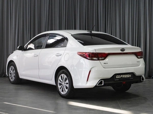 Седан Kia Rio 2021 года, 1669000 рублей, Тюмень