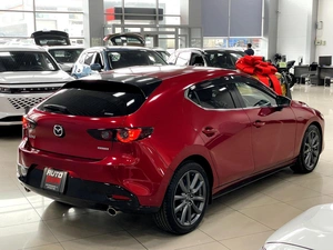 Хетчбэк Mazda 3 2019 года, 1687000 рублей, Солонцы