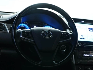 Седан Toyota Camry 2014 года, 1977077 рублей, Москва