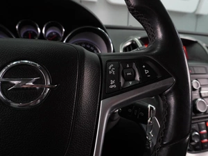 Хетчбэк Opel Astra 2012 года, 749000 рублей, Воронеж