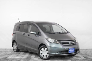 Минивэн Honda Freed 2011 года, 1009000 рублей, Кемерово