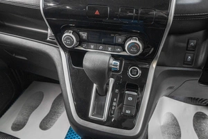 Минивэн Nissan Serena 2016 года, 1989000 рублей, Барнаул