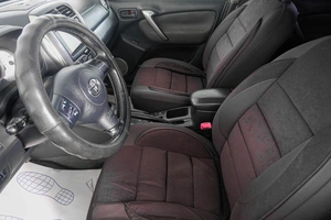 Внедорожник Toyota RAV4 2004 года, 979000 рублей, Кемерово