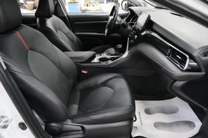 Седан Toyota Camry 2021 года, 3599000 рублей, Омск