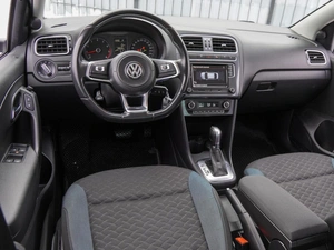 Седан Volkswagen Polo 2019 года, 1470000 рублей, Волгоград