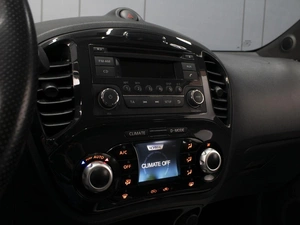 Внедорожник Nissan Juke 2012 года, 1050000 рублей, Омск