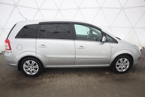 Универсал Opel Zafira 2011 года, 770000 рублей, Орёл