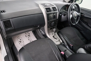 Универсал Toyota Corolla Fielder 2010 года, 889000 рублей, Красноярск