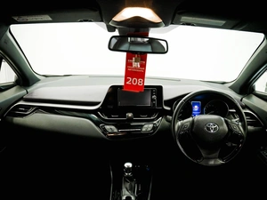 Внедорожник Toyota C-HR 2017 года, 1900000 рублей, Красноярск