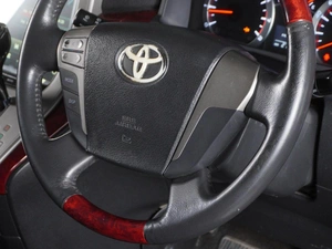 Минивэн Toyota Vellfire 2010 года, 2070000 рублей, Минеральные Воды
