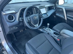 Внедорожник Toyota RAV4 2018 года, 2790000 рублей, Абакан