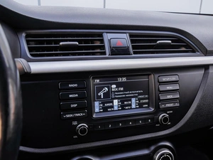 Хетчбэк Kia Rio X-Line 2019 года, 1739000 рублей, Краснодар