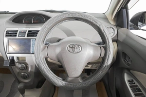 Седан Toyota Belta 2011 года, 1059000 рублей, Барнаул
