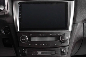 Седан Toyota Avensis 2010 года, 1039000 рублей, Тюмень