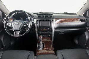 Седан Toyota Camry 2017 года, 2099000 рублей, Пермь