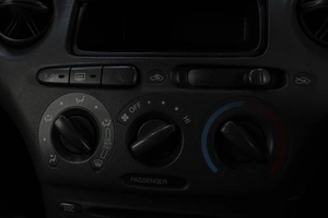 Хетчбэк Toyota Vitz 2001 года, 379000 рублей, Челябинск