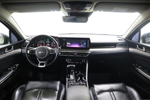 Седан Kia K5 2021 года, 2560000 рублей, Брянск