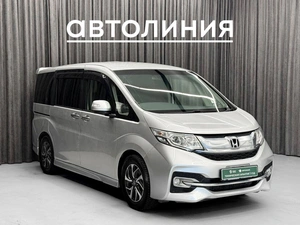 Минивэн Honda Stepwgn Spada 2015 года, 1650000 рублей, Красноярск