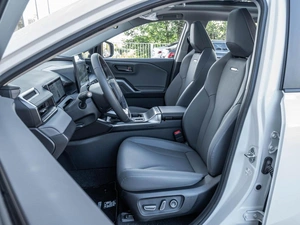 Внедорожник Toyota RAV4 2025 года, 4200000 рублей, Ставрополь