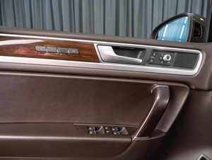 Внедорожник Volkswagen Touareg 2015 года, 2649000 рублей, Тюмень