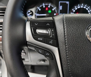 Внедорожник Toyota Land Cruiser 2018 года, 6900000 рублей, Красноярск