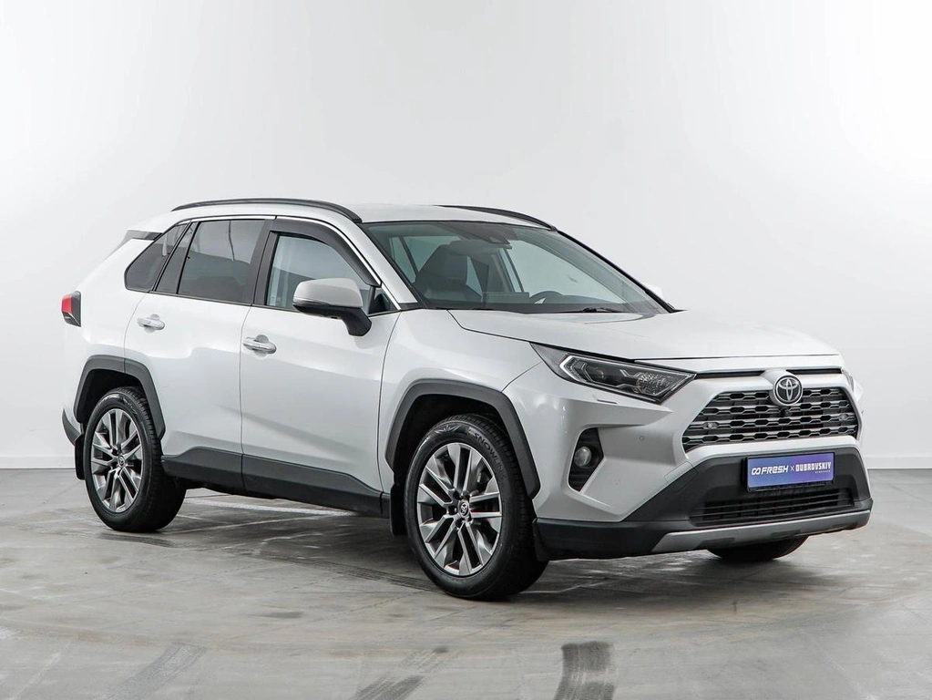 Внедорожник Toyota RAV4 2019 года, 3259444 рублей, Москва