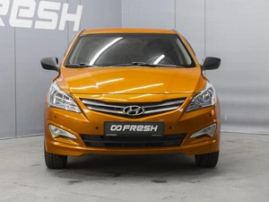 Седан Hyundai Solaris 2015 года, 960000 рублей, Омск