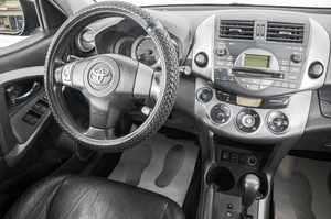 Внедорожник Toyota RAV4 2007 года, 1329000 рублей, Барнаул