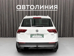 Внедорожник Volkswagen Tiguan 2016 года, 2149000 рублей, Красноярск