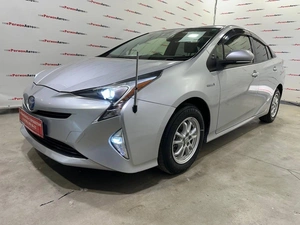 Лифтбек Toyota Prius 2016 года, 1295000 рублей, Красноярск