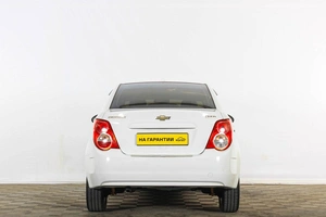 Седан Chevrolet Aveo 2013 года, 859000 рублей, Тюмень