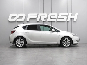 Хетчбэк Opel Astra 2010 года, 619000 рублей, Воронеж