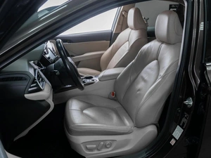 Седан Toyota Camry 2018 года, 2679000 рублей, Тюмень