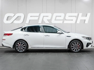 Седан Kia Optima 2019 года, 2369000 рублей, Сургут