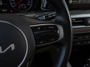Седан Kia K5 2021 года, 2180000 рублей, Краснодар
