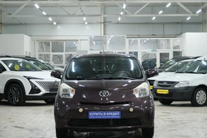 Хетчбэк Toyota iQ 2009 года, 899000 рублей, Омск